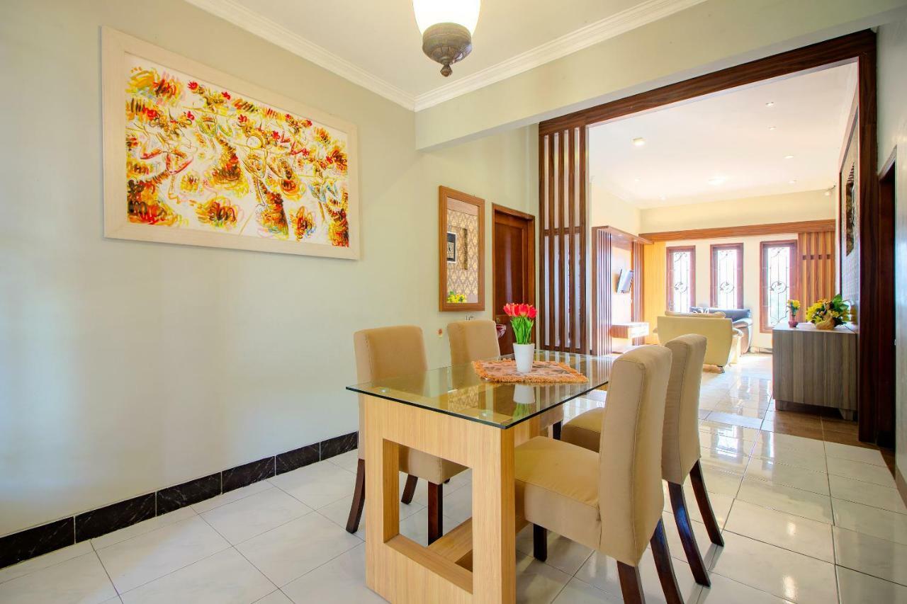 Oyo 1195 The Doctor'S Guest House Syariah Kejayan Екстер'єр фото